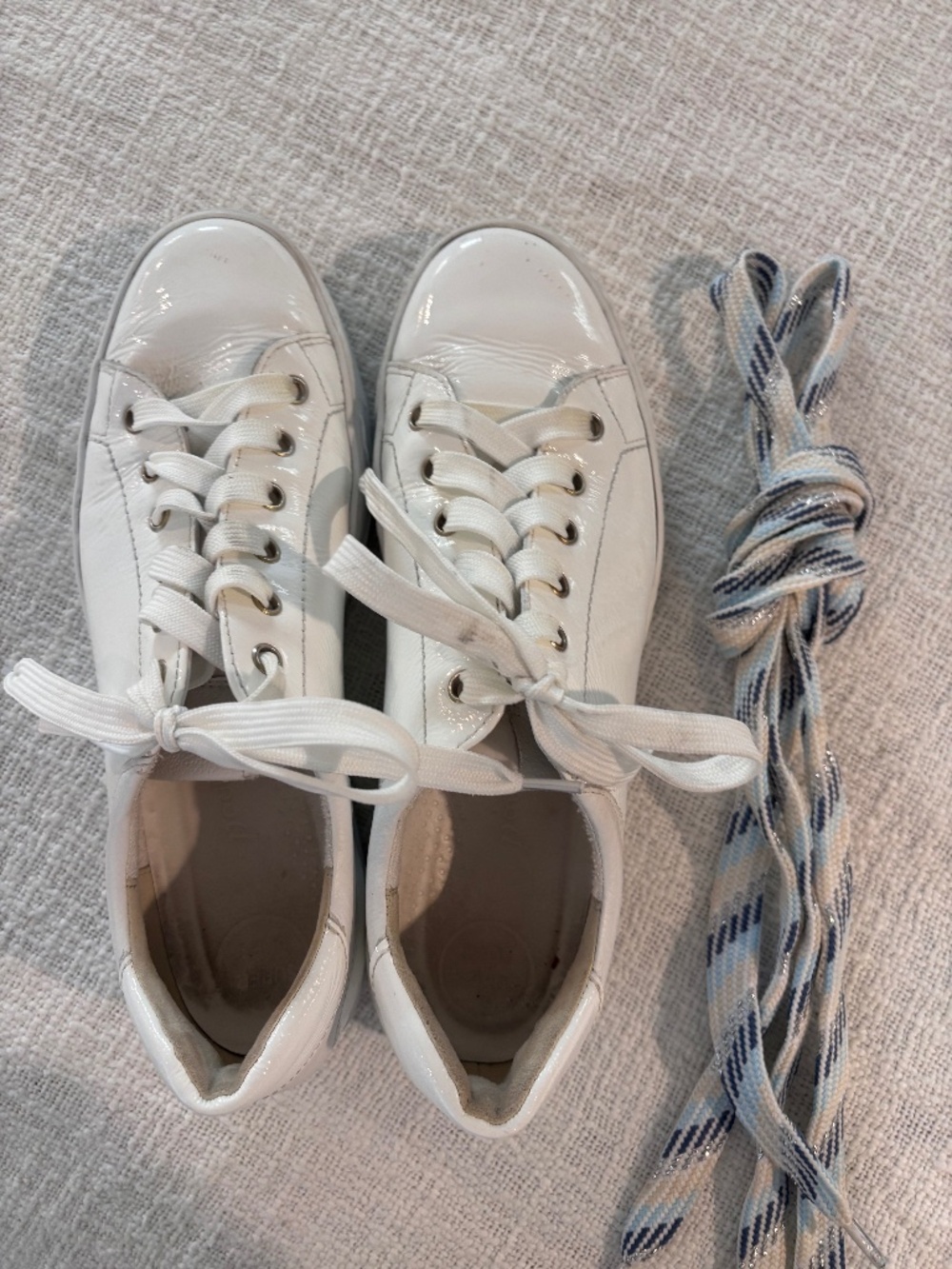 Paul Green Patent sneakers